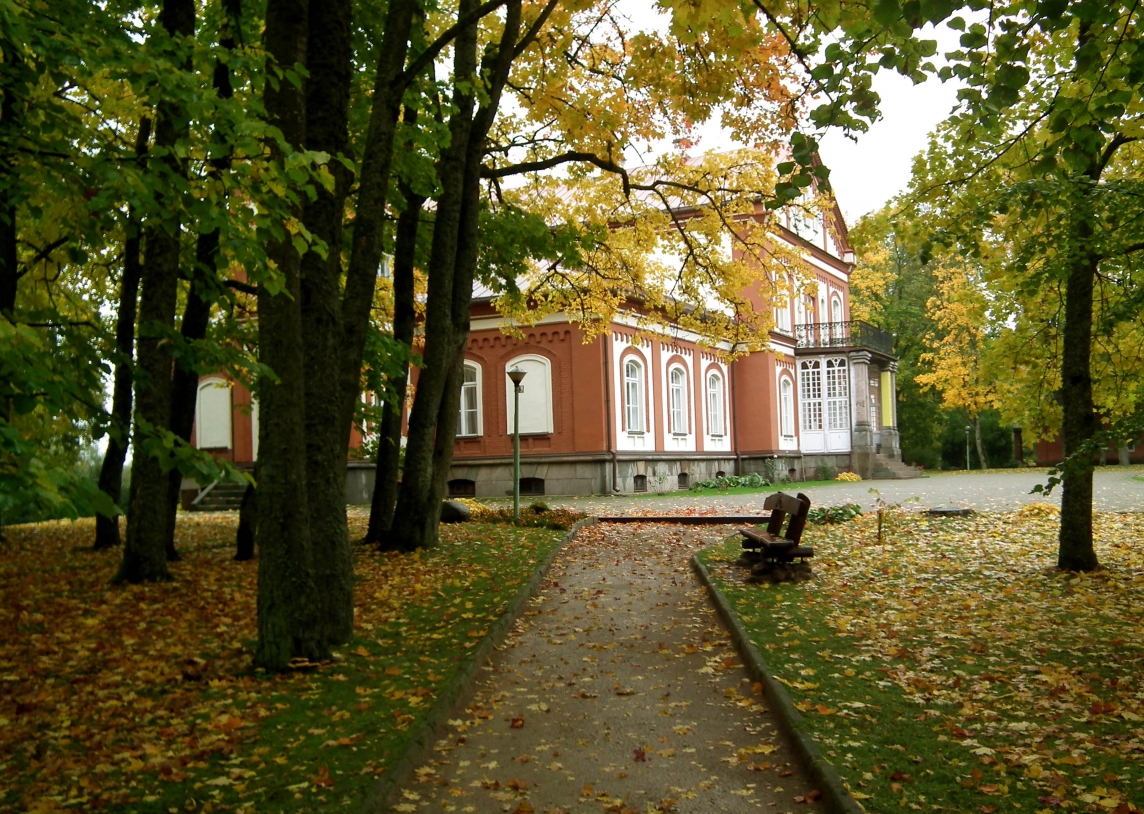 Lithuanian manor schools