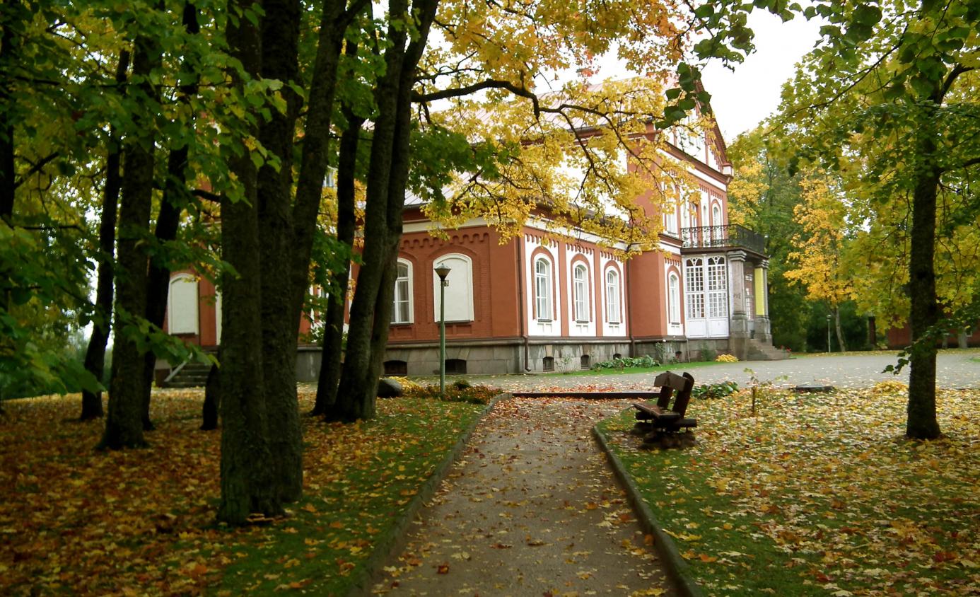 Lithuanian manor schools