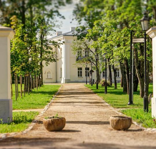 Pavasario šventės pilyse ir dvaruose: Velykų džiaugsmas, muzika, tradicijos ir skoniai