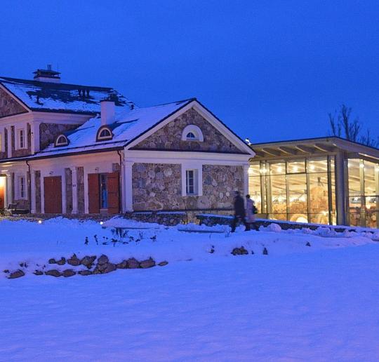 Vasaris Lietuvos pilyse ir dvaruose: šventės, paslaptingos istorijos ir gamtos ramybė